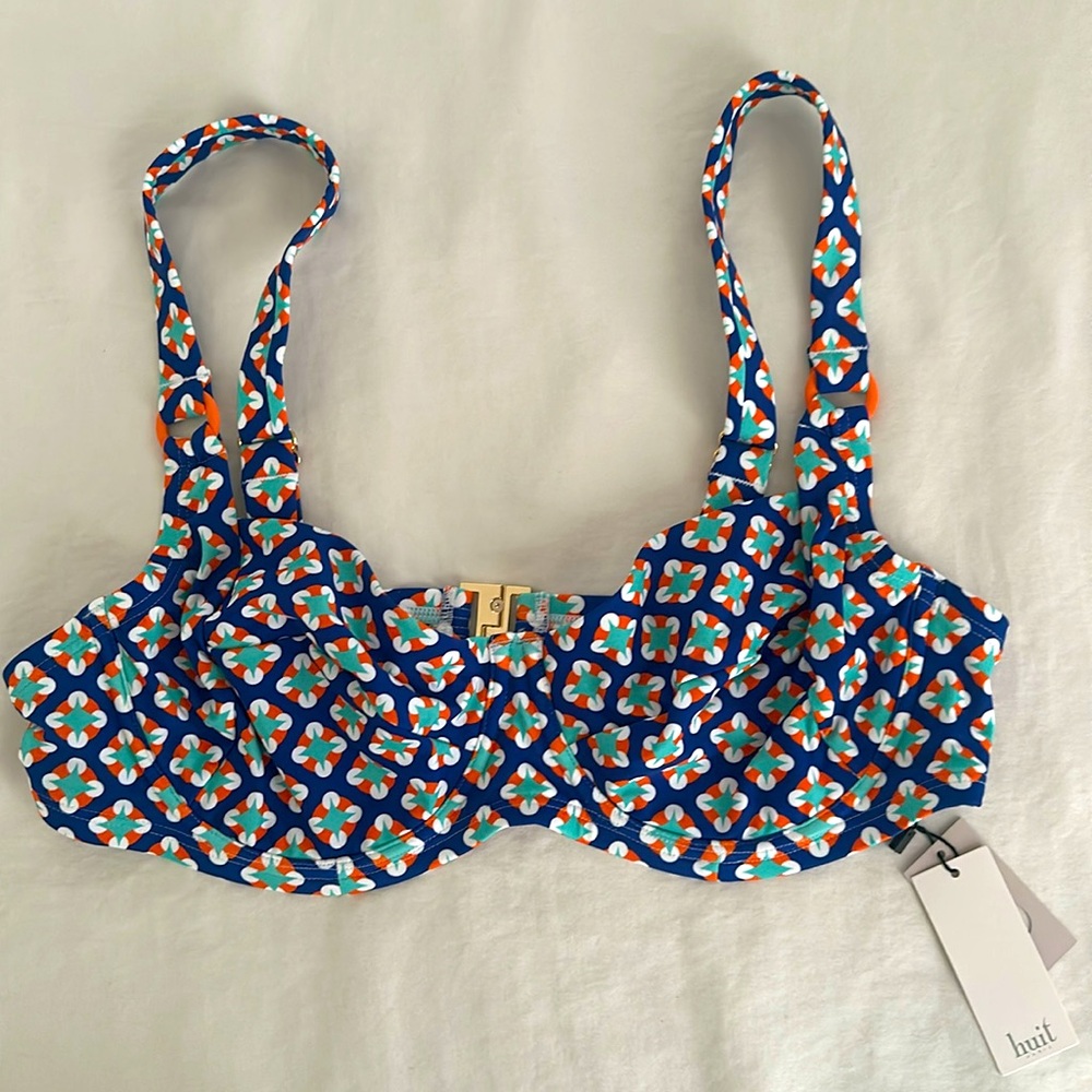 Huit8 bikini top